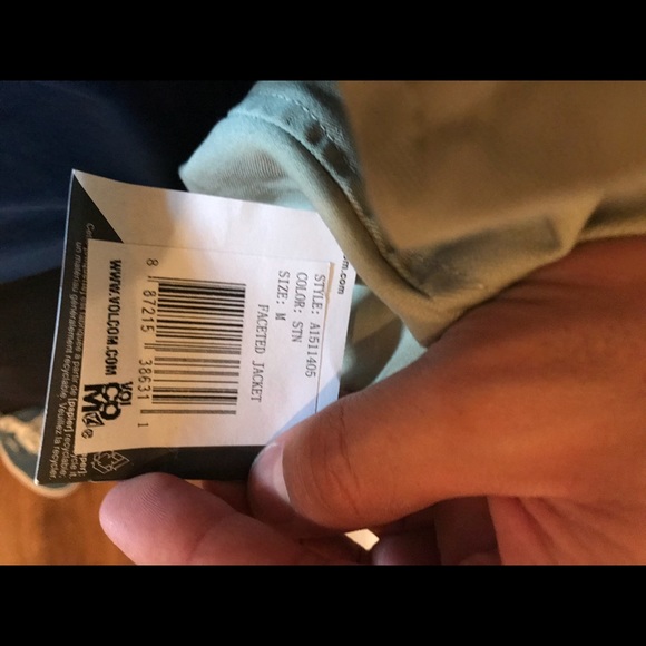 Volcom skate jacket with hood - Picture 4 of 4